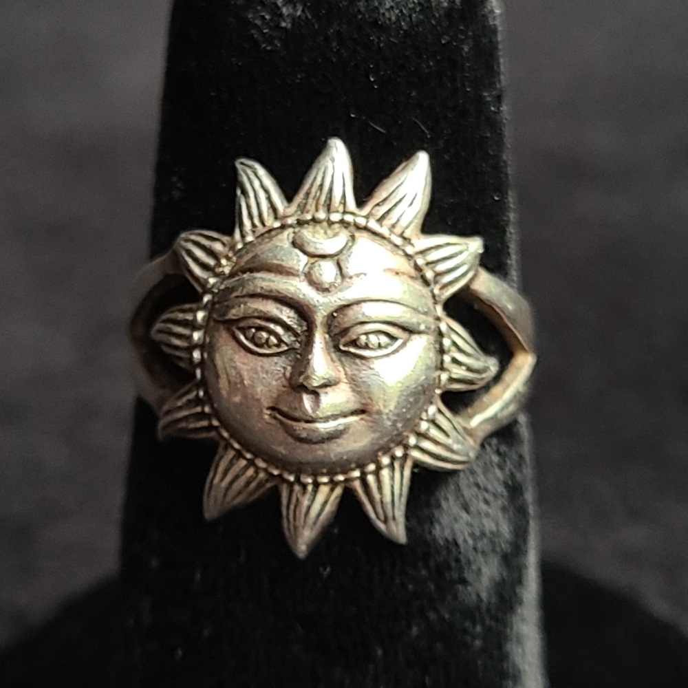Anthropomorphic Sun Sterling Silver Vintage Ring